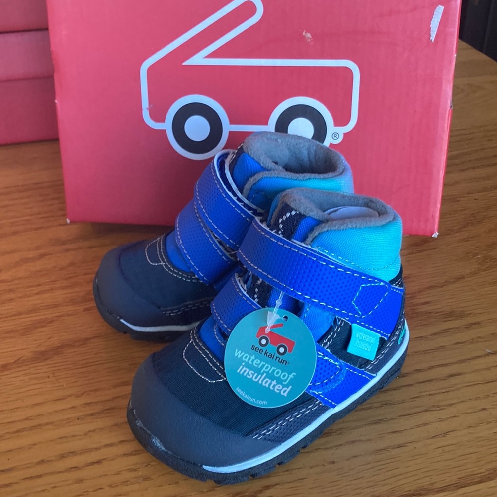 NEW See Kai Run Size 4 boots